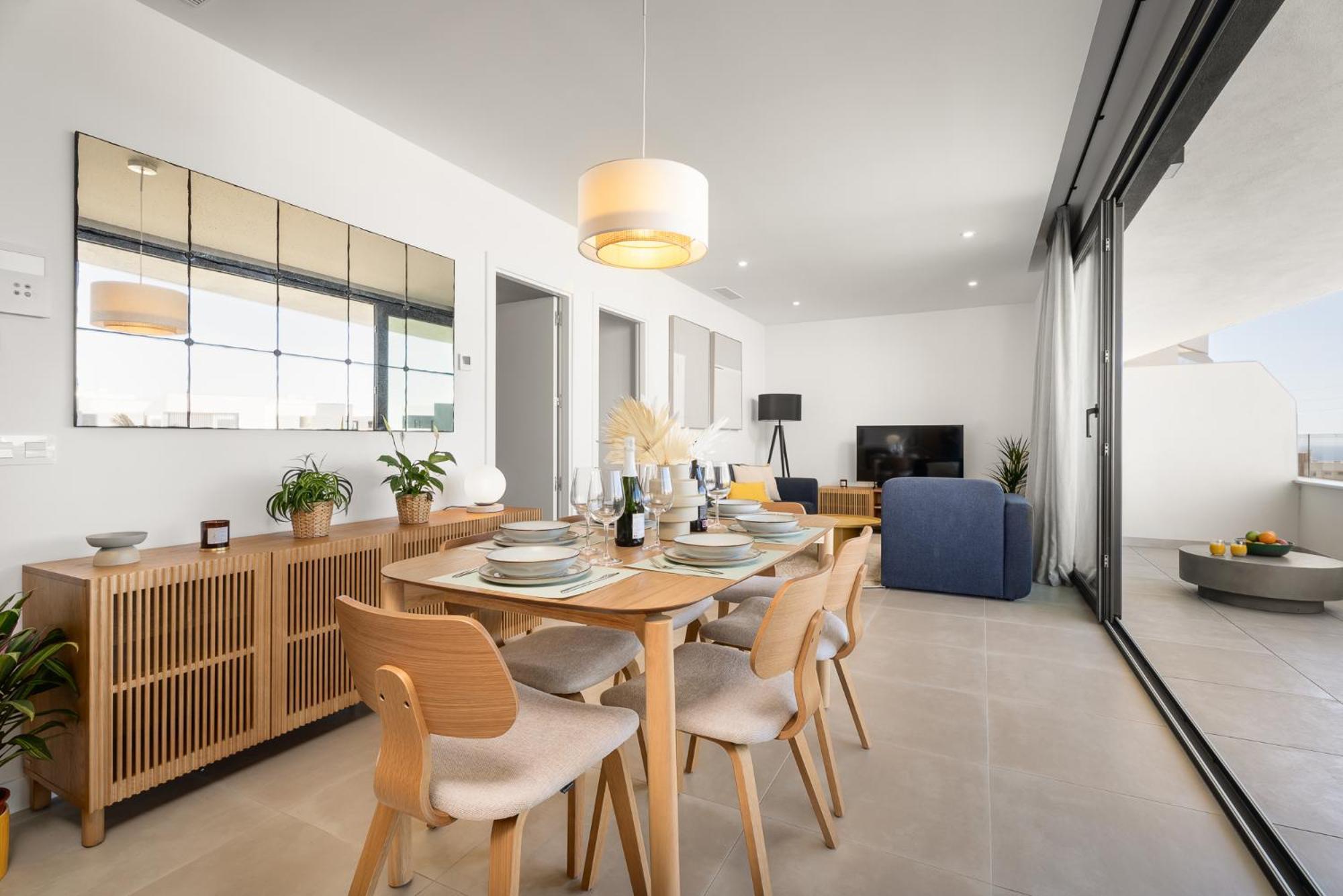 Stylish 2br Pool & Balcony Fuengirola